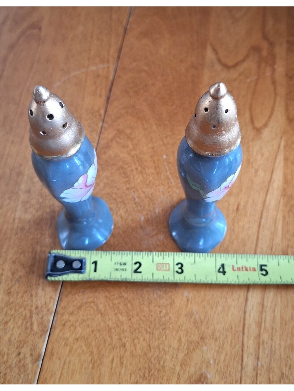 VTG Gray Ceramic Salt/Pepper Shakers Floral Goldtone Tops Cork Stoppers Japan - Picture 9 of 9